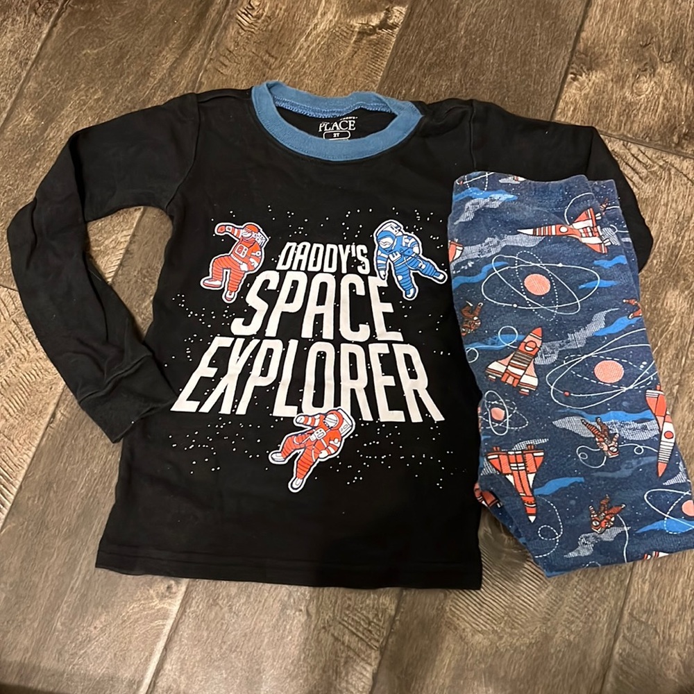 Space pajama set